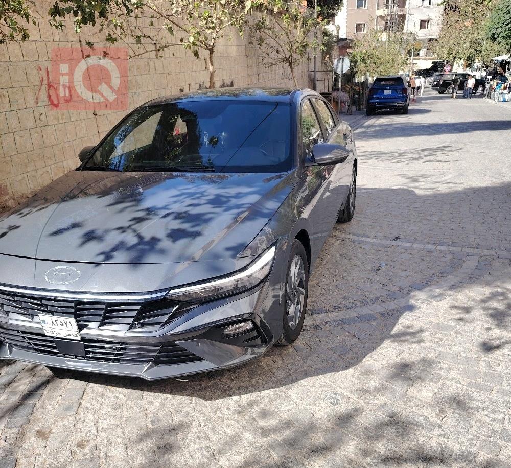 هیوندای ئەلەنترا